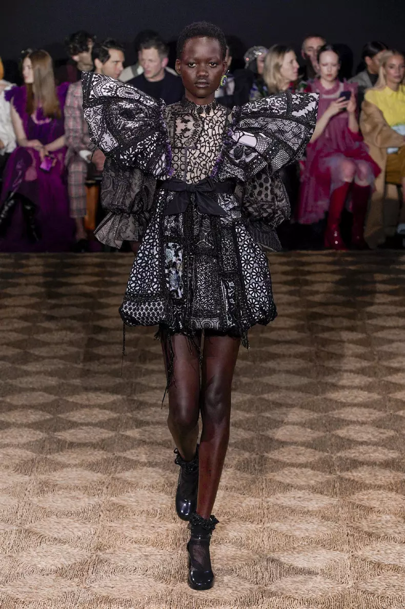 Viktor & Rolf Couture Spring 2020