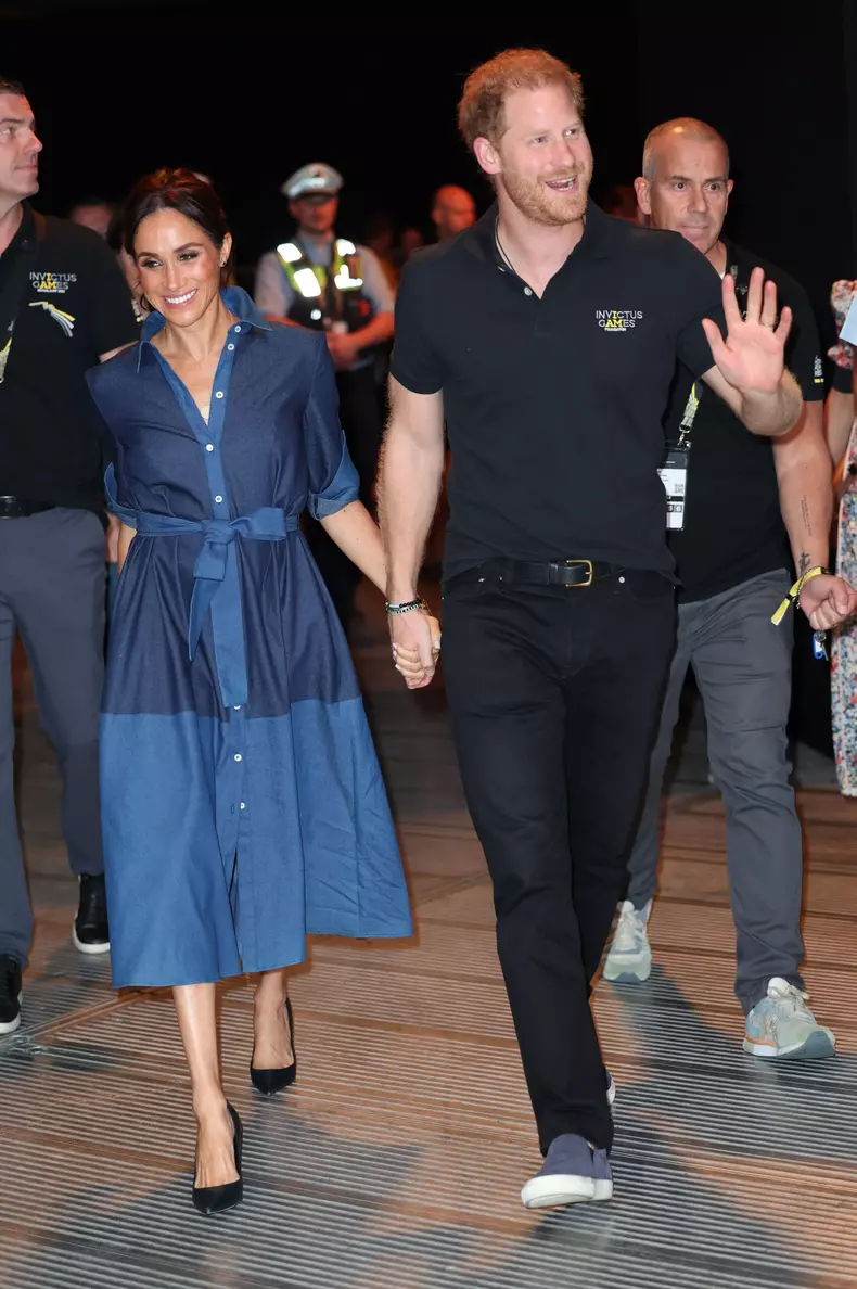 De ce nu poartă Meghan Markle inelul de logodnă