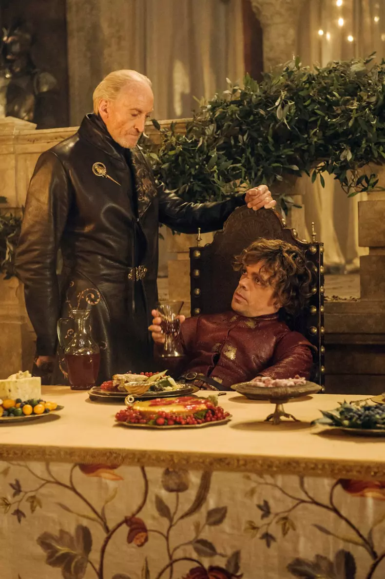 Peter Dinklage a dezvăluit care era gestul pe care Charles Dance îl făcea între scenele intense din „Game of Thrones”. „A jucat o ființă oribilă” (2)