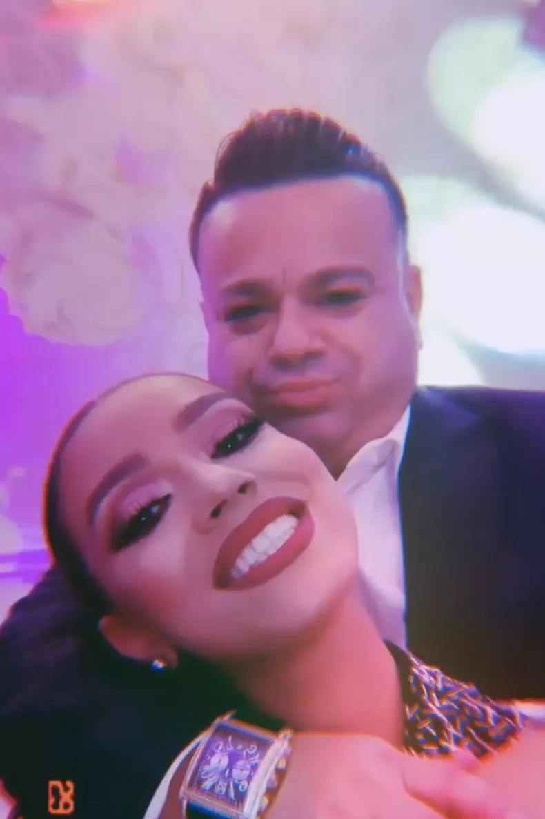 Adrian Minune are o nouă tunsoare