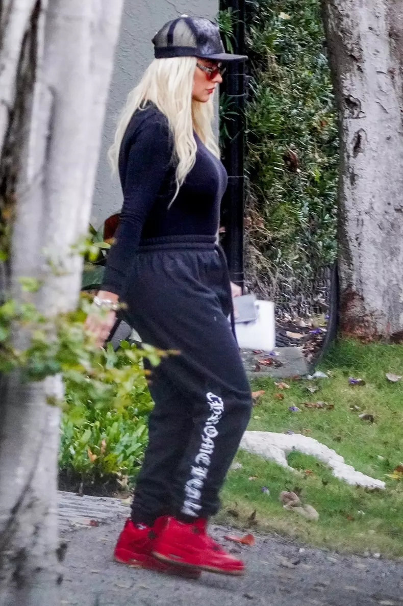 *EXCLUSIVE* Christina Aguilera heads to a recording studio in Miami