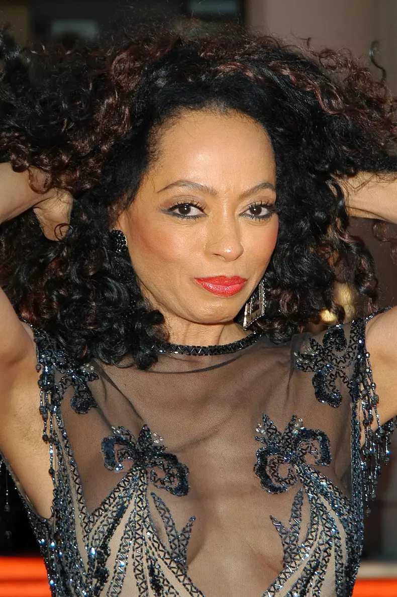 Red Carpet Retro - 32nd Annual American Music Awards - Arrivals