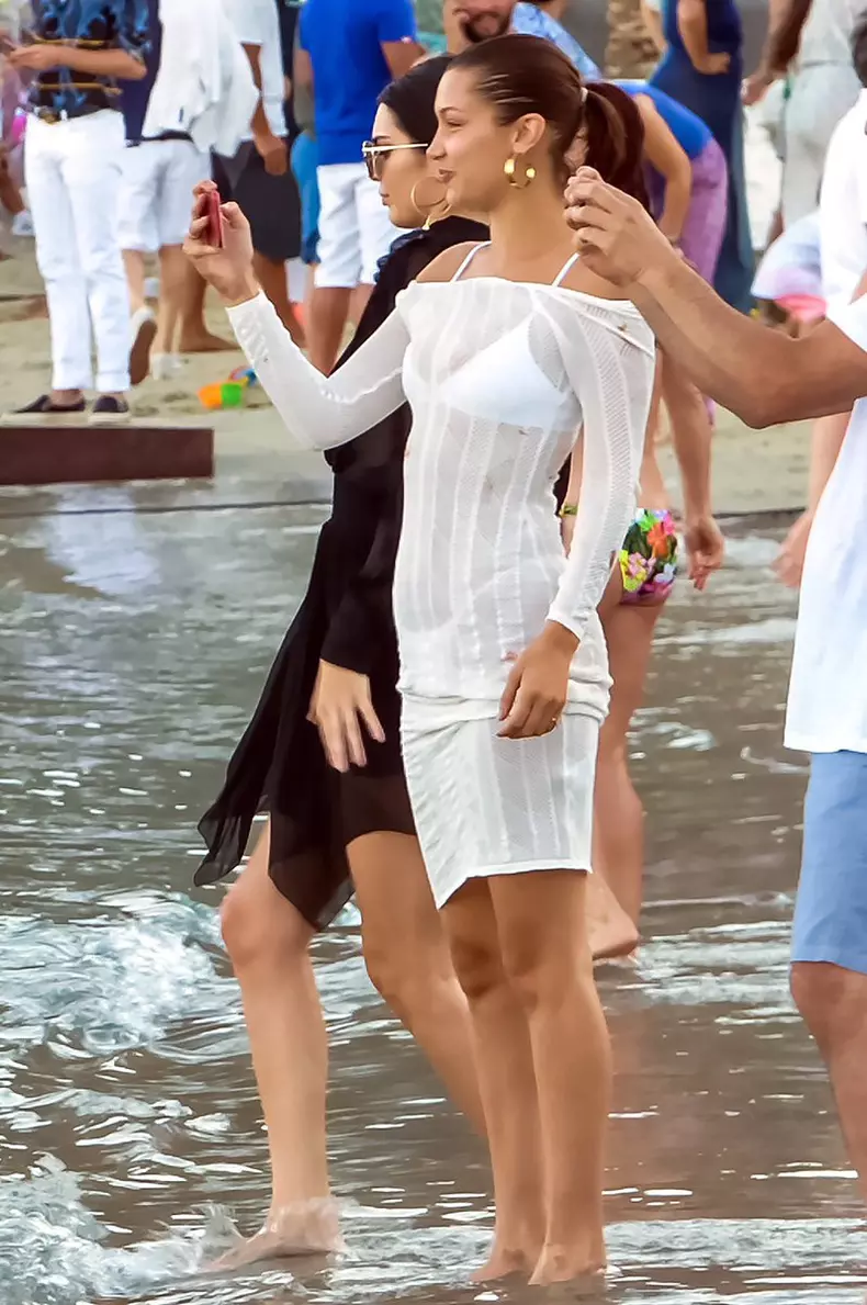 Bella Hadid si Kendall Jenner