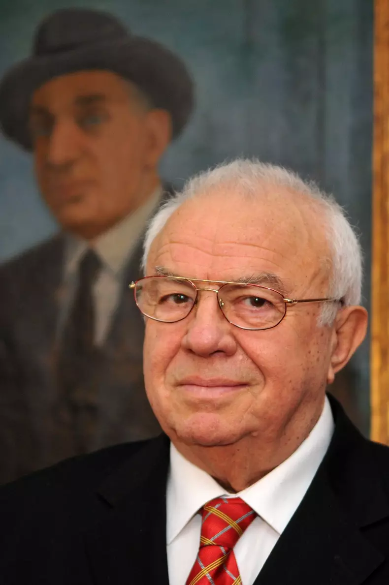 arsinel-a-fost-director-la-tanase