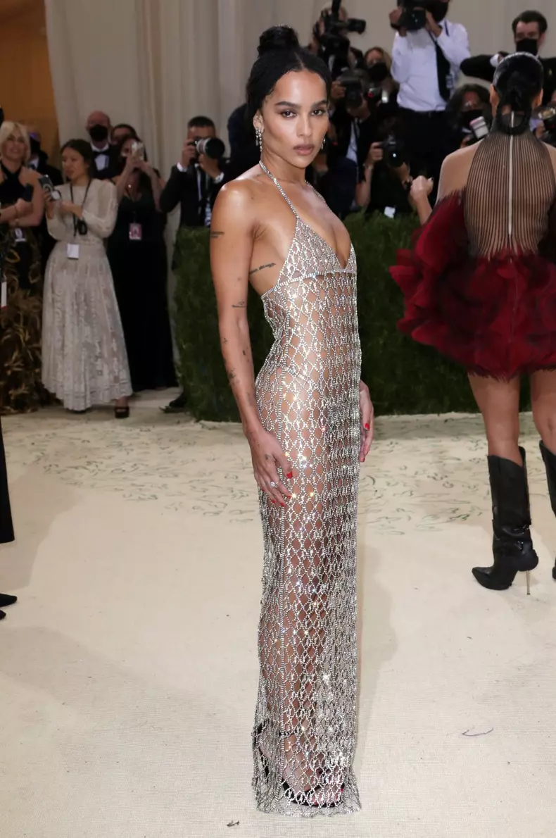 Zoe Kravitz în YSL