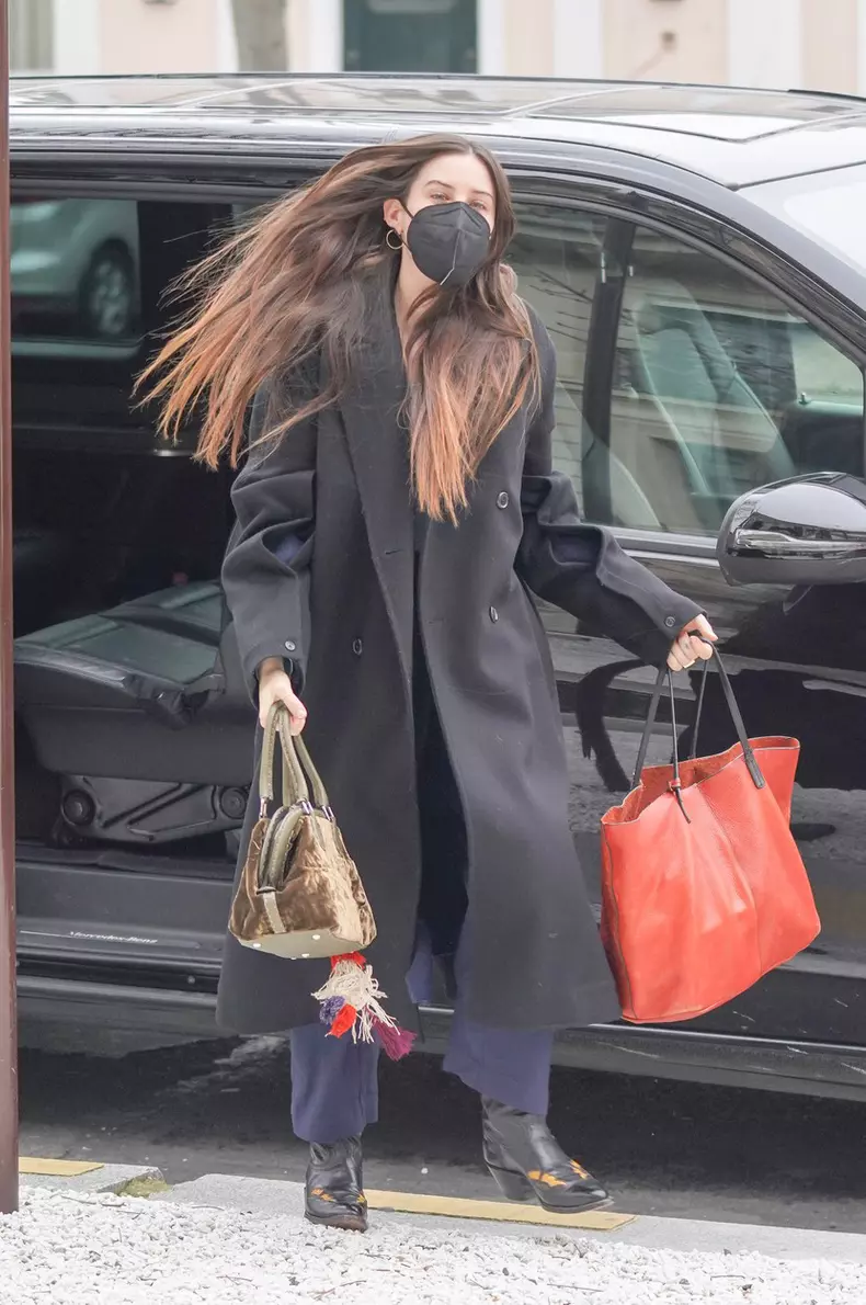 Demi Moore And Tallulah Belle Arrive At Their Hotel - Paris