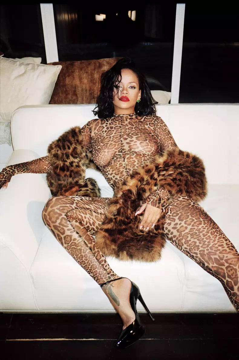 rihanna-8