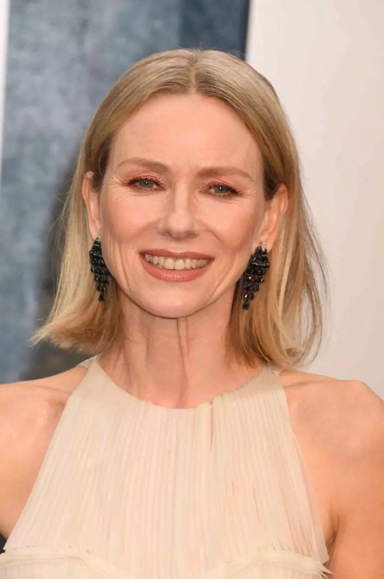 Naomi Watts a confirmat că s-a măritat. Cine este alesul inimii sale și ce rochie a purtat mireasa