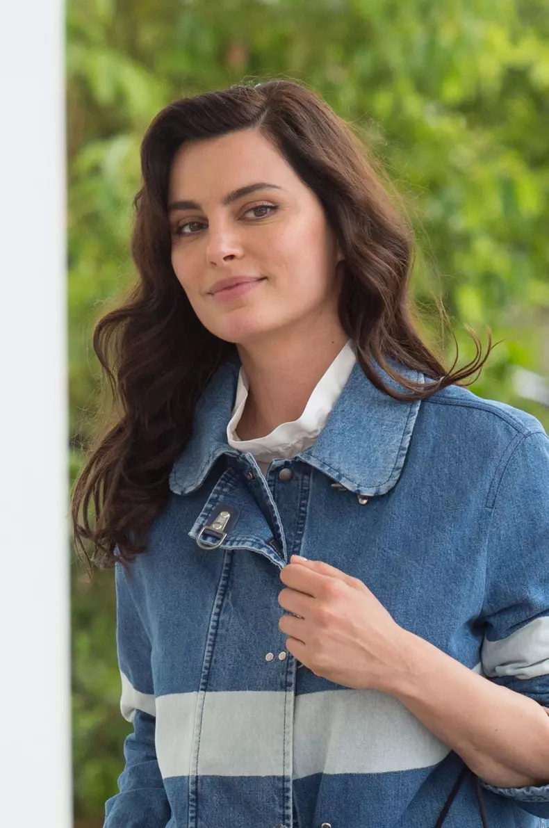 Cannes Catrinel Menghia on Martinez Nb