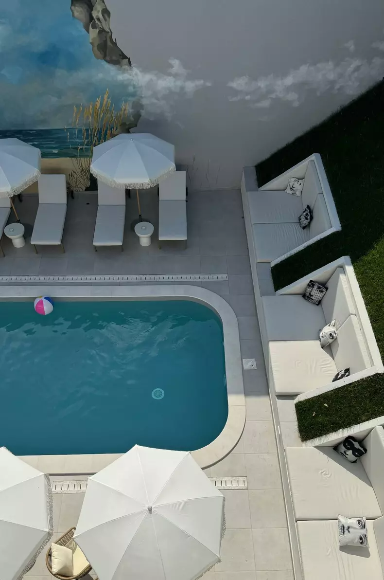 piscina-hotel-vama