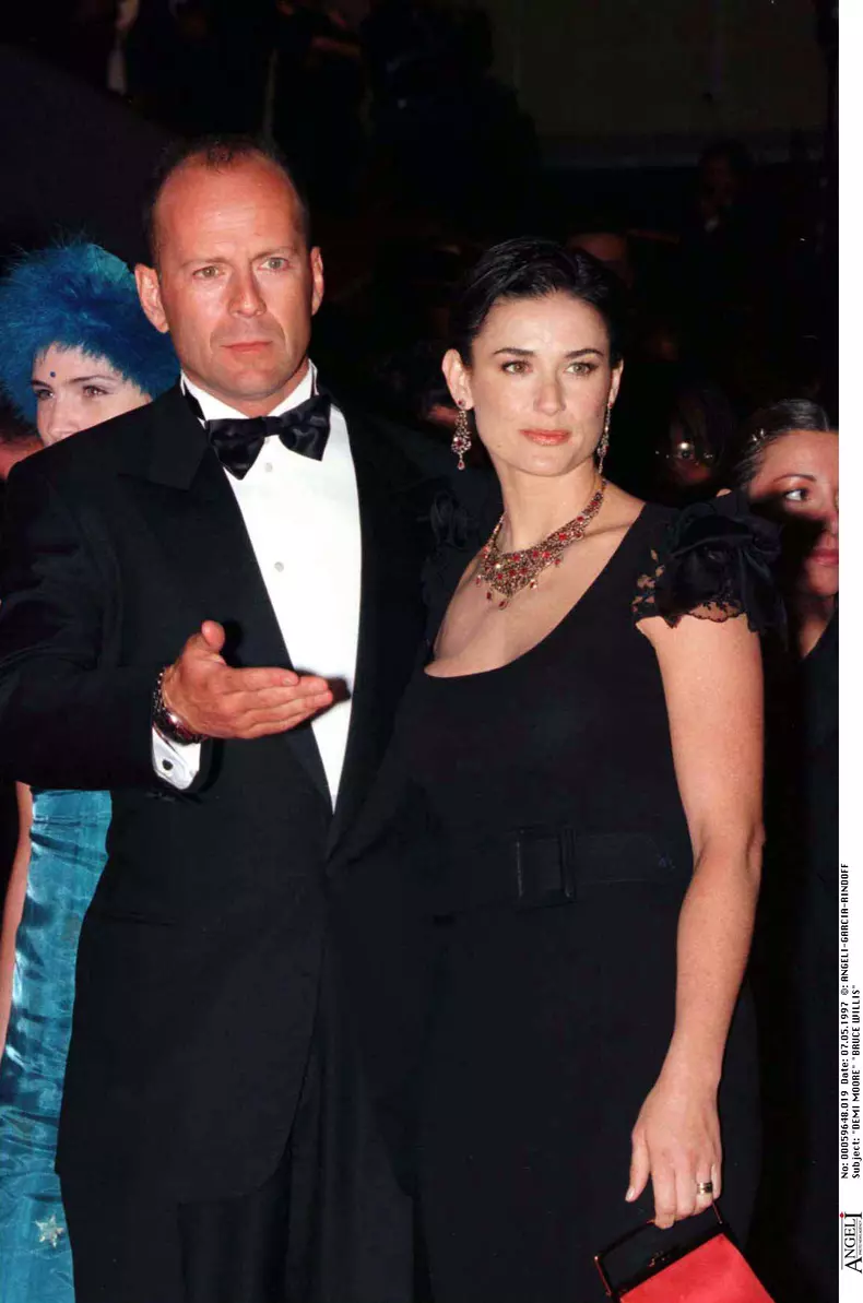 ARCHIVES - SOIREE "CINQUIEME ELEMENT" - CANNES 1997