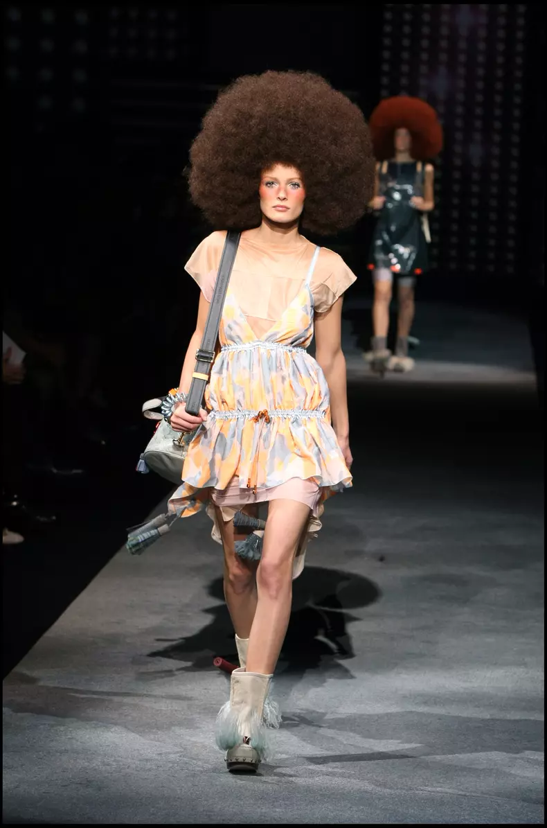 Louis_Vuitton_2010__4_.jpg