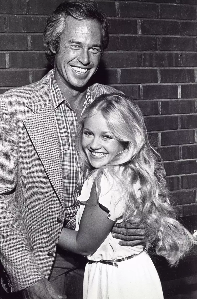 Entertainment News - Dec. 14, 2011