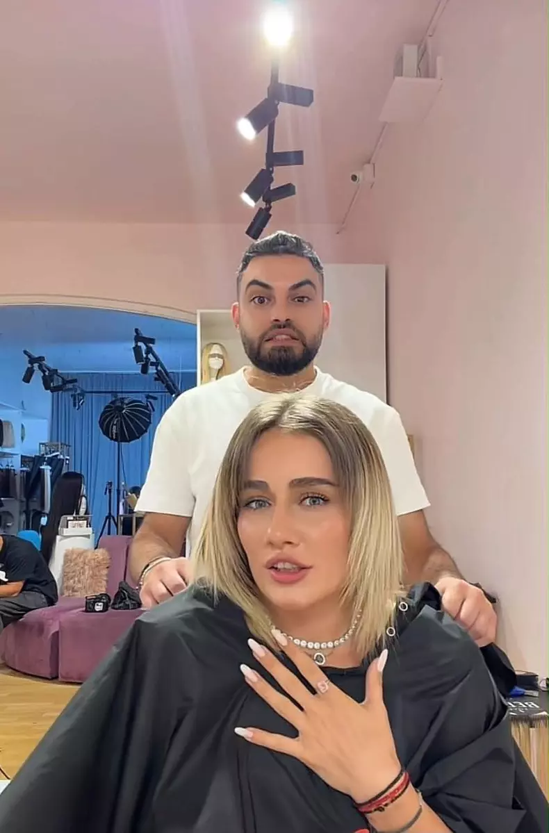bianca cu par scurt