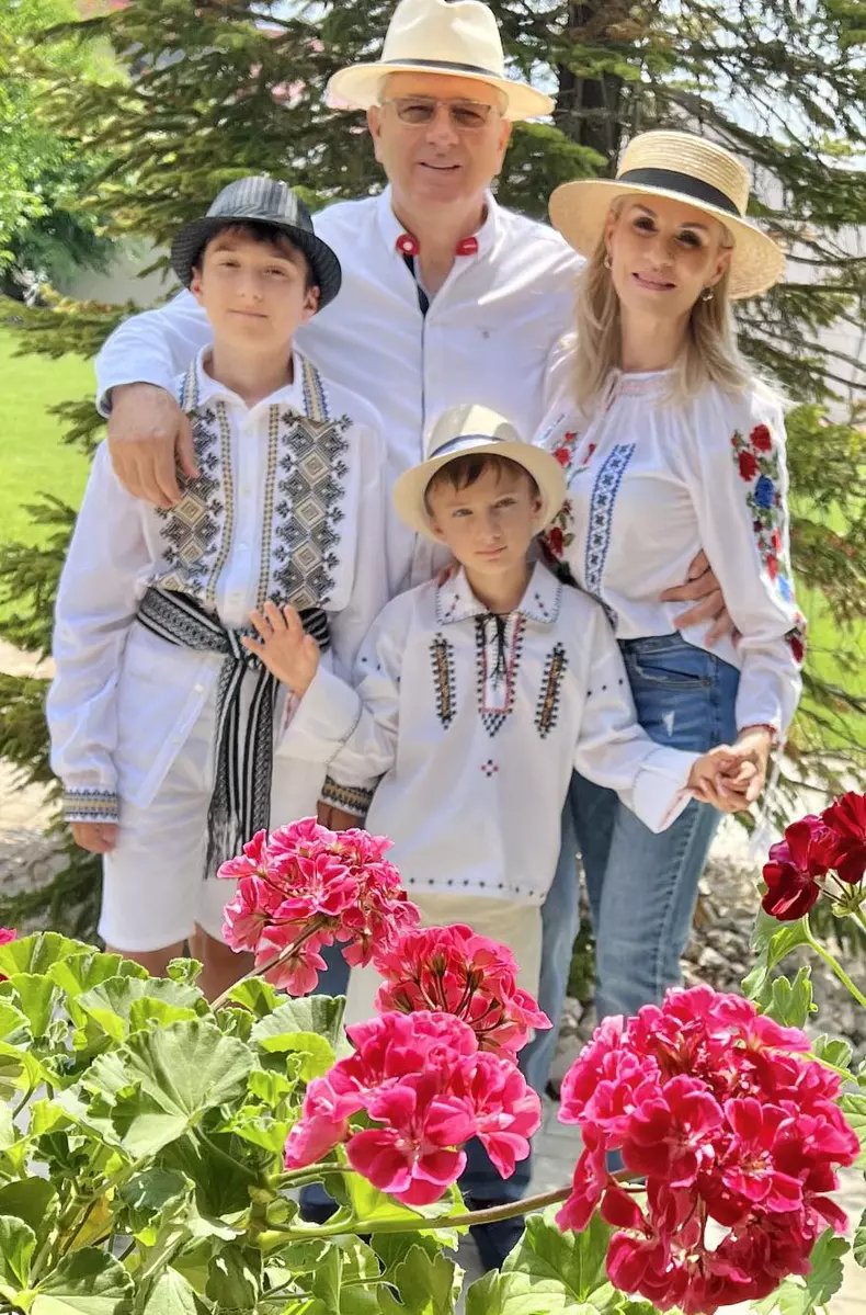 familia gabrielei firea