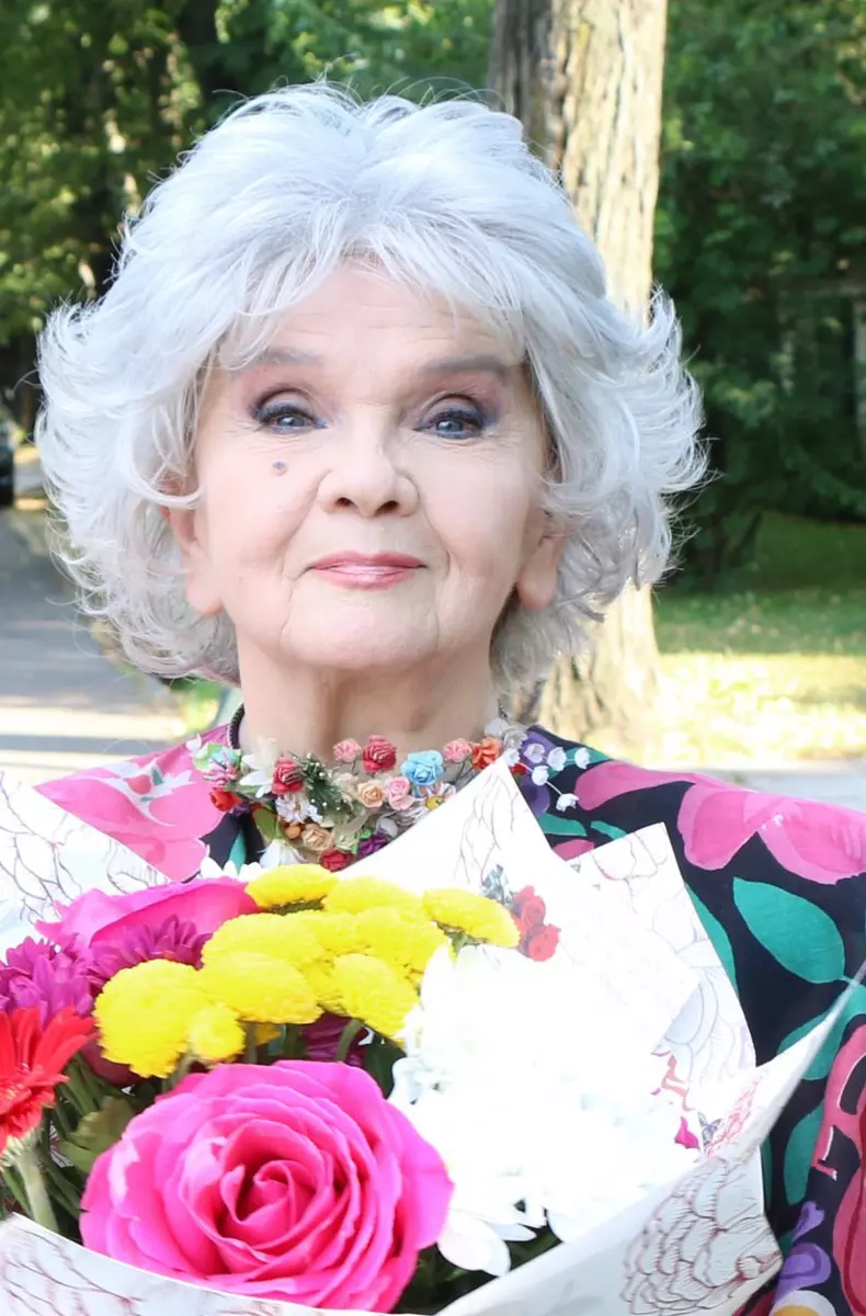 margareta-paslaru-eleganta-78-ani-scena-uniunea-cineastilor-728210