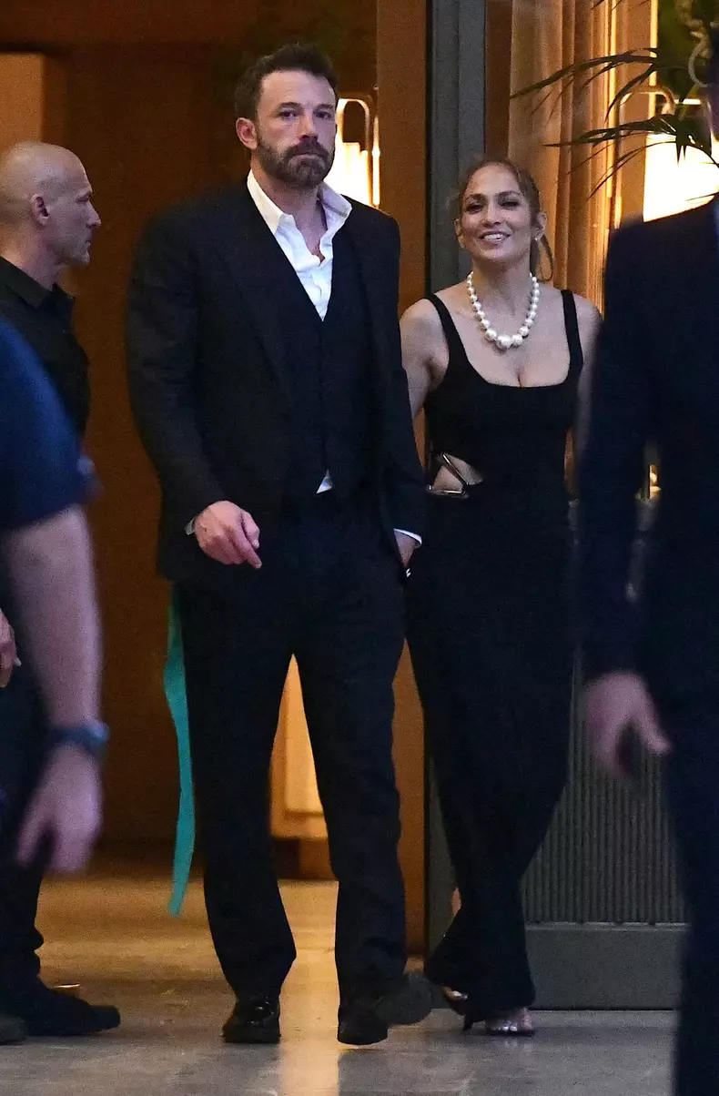 Exclusif - Prix Spécial - No Web - Ben Affleck et sa femme Jennifer Affleck (Lopez) sont allés dîner en amoureux au restaurant "La Girafe" à Paris