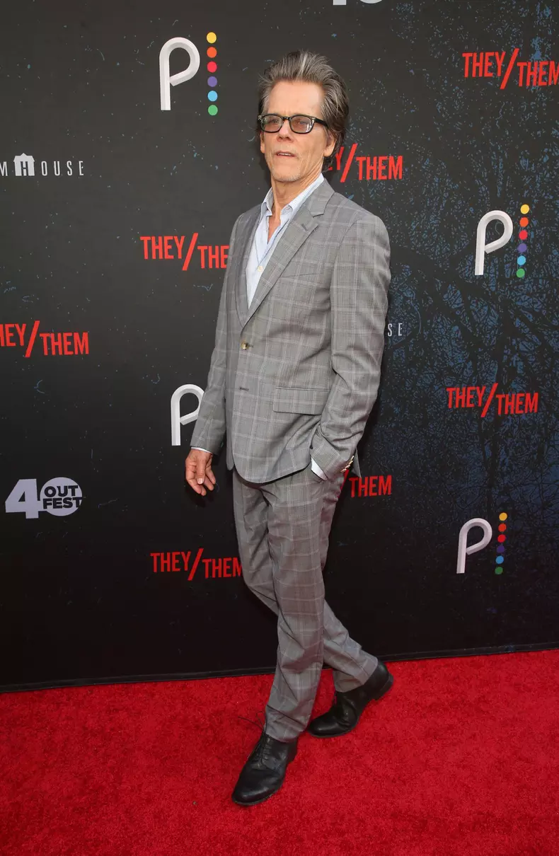 Kevin Bacon a recreat celebrul dans din filmul „Footloose”.
