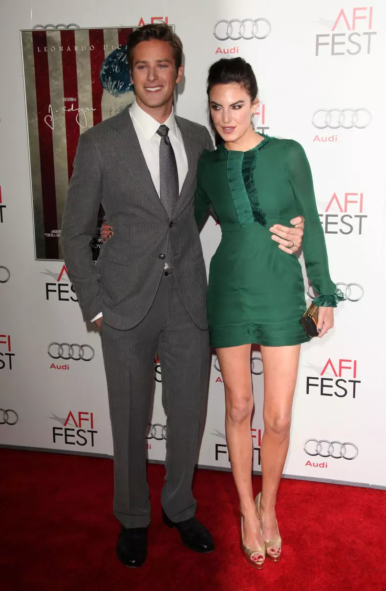 Armie Hammer a divorțat oficial de Elizabeth Chambers