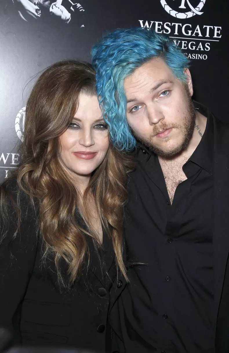 Lisa Marie Presley, alături de fiul său