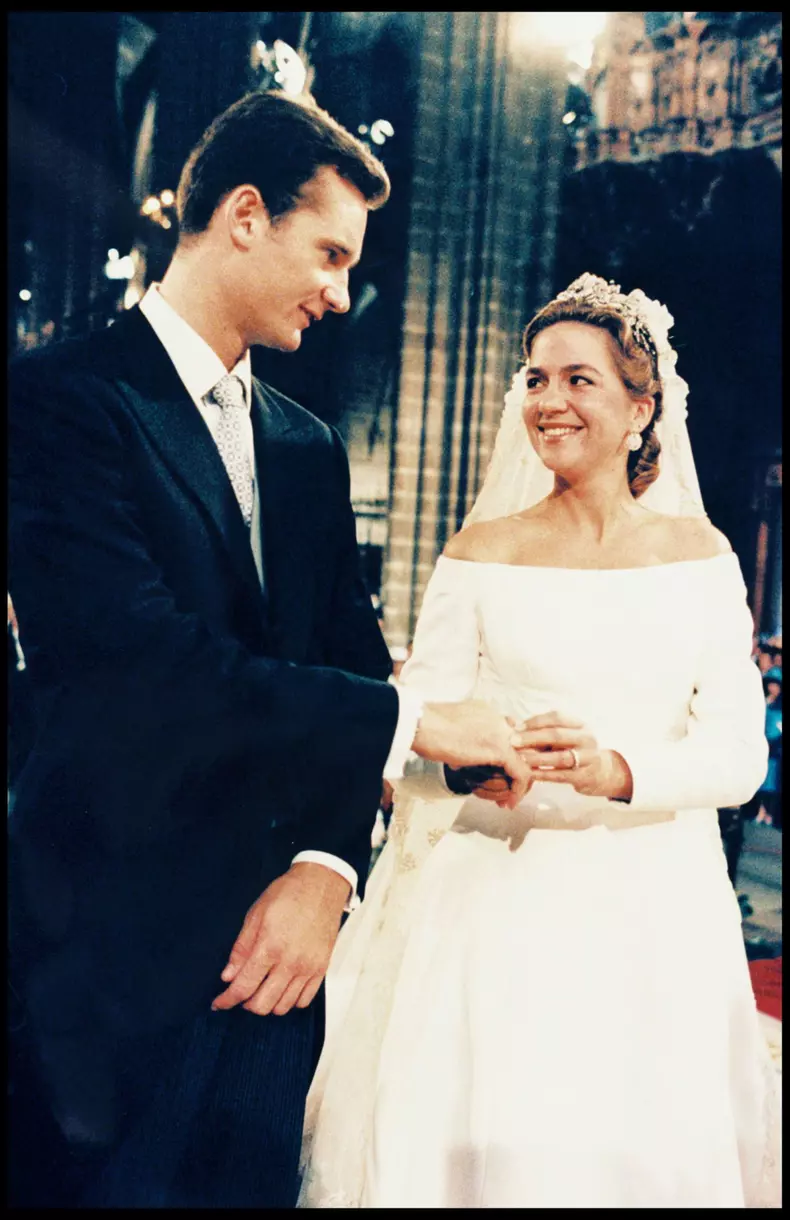 Prințesa Cristina a Spaniei și soțul ei s-au despărțit. Iñaki Urdangarin, surprins în ipostaze tandre cu altă femeie