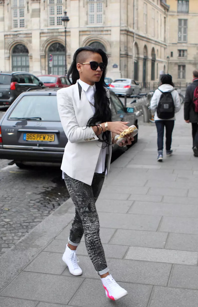 P.DIDDY ET CASANDRA VENTURA DANS LES RUES DE PARIS