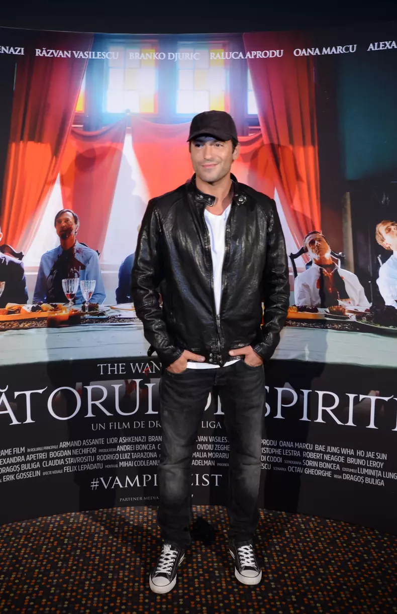 Radu Valcan premieră Assante