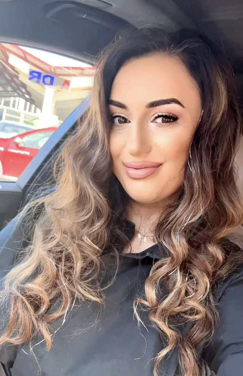 andreea sandu 99