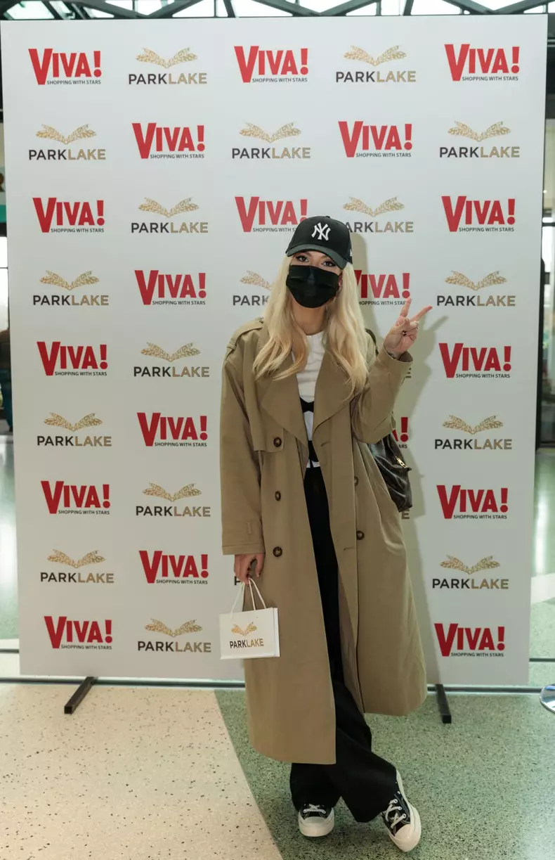 Viva-Shopping-with-stars-1