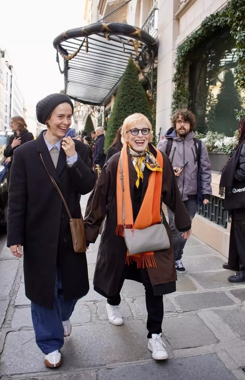 Sarah Paulson and Holland Taylor spotted strolling together in Paris
