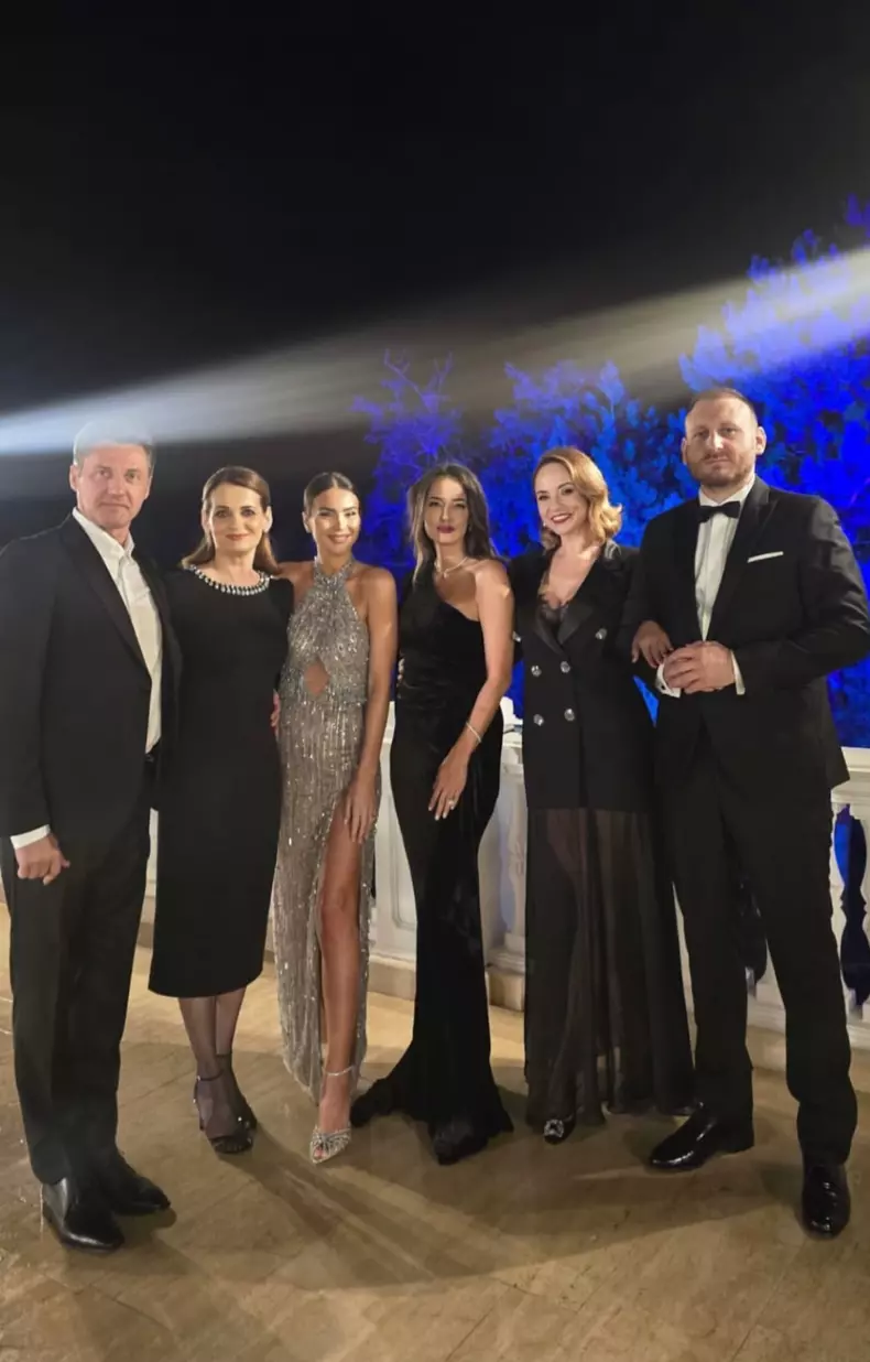 Elvira Deatcu, Geanina Ilieș, Andreea Raicu, Andreea Marin, Adrian Brâncoveanu