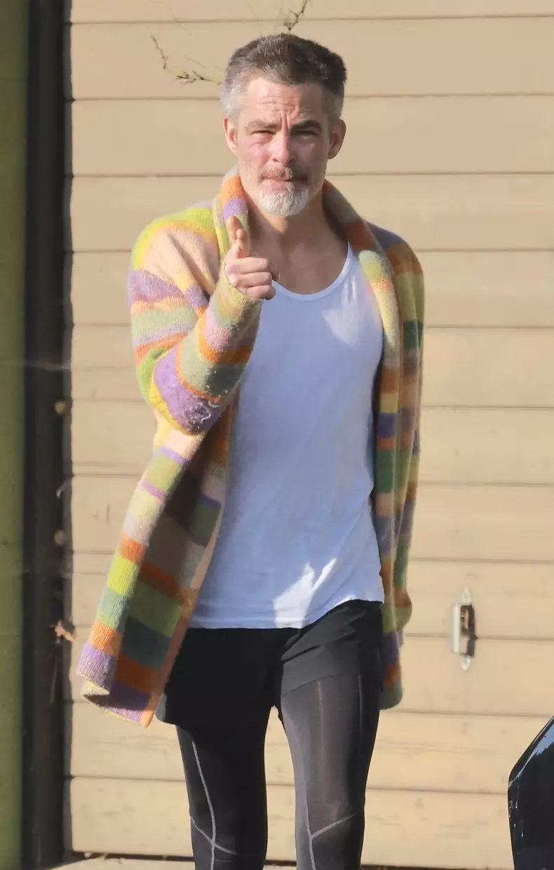 *EXCLUSIVE* Chris Pine starts off his week with a yoga class