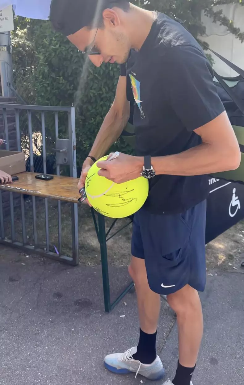 cornea tenis