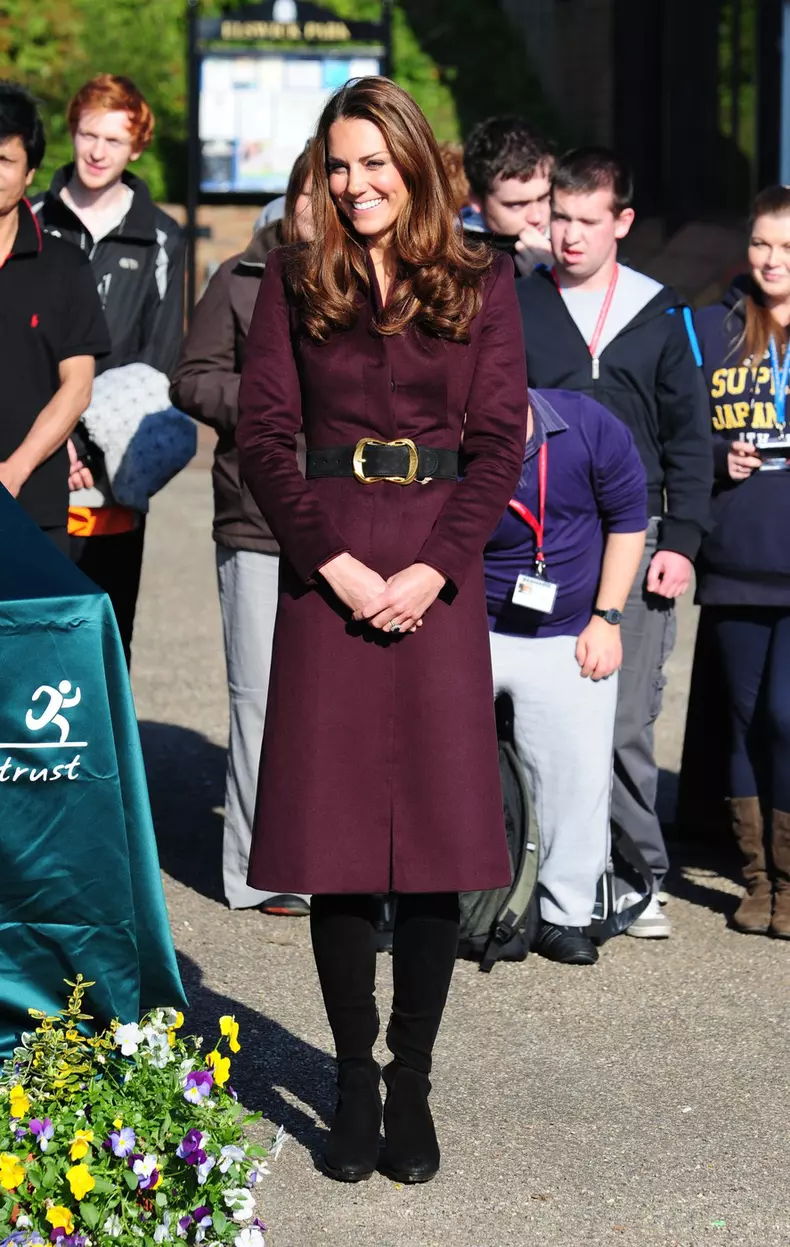 THE DUCHESS OF CAMBRIDGE LEAVING THE NEWCASTLE CIVIC CENTRE