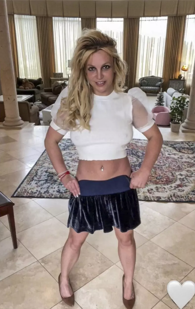 Britney Spears a dansat la nuntă în lenjerie intimă cu diamante. Reacția fanilor