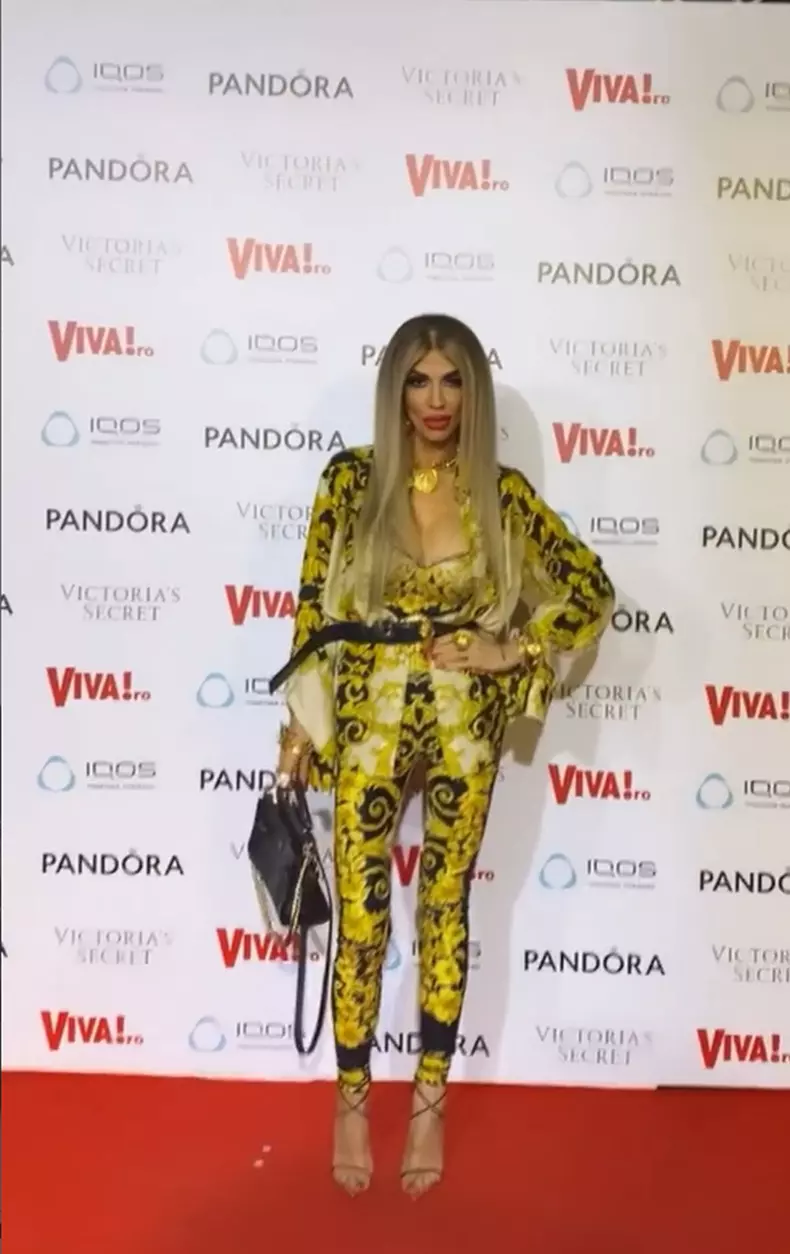 Raluca-Badulescu-petrecerea-VIVA-5