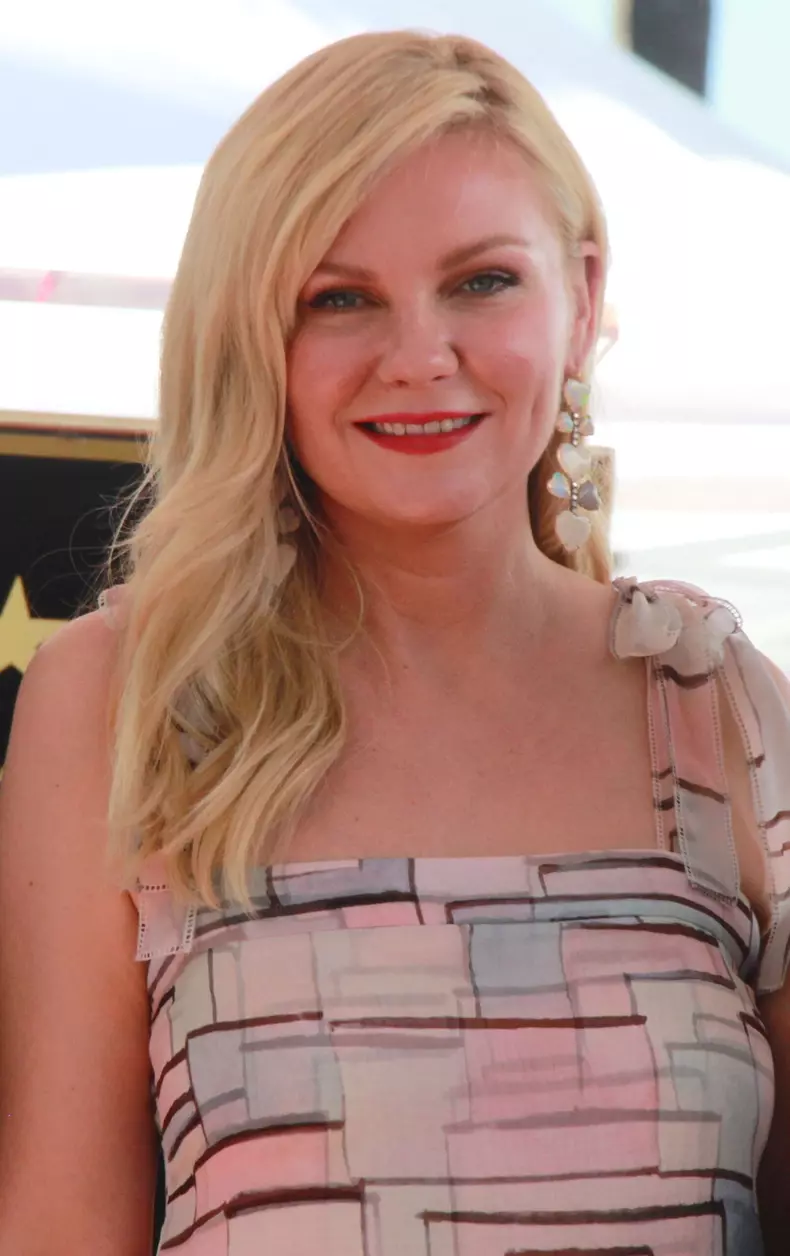 Hollywood Chamber Of Commerce Honors Actress/Director Kirsten Dunst With Star On The Hollywood Walk Of Fame