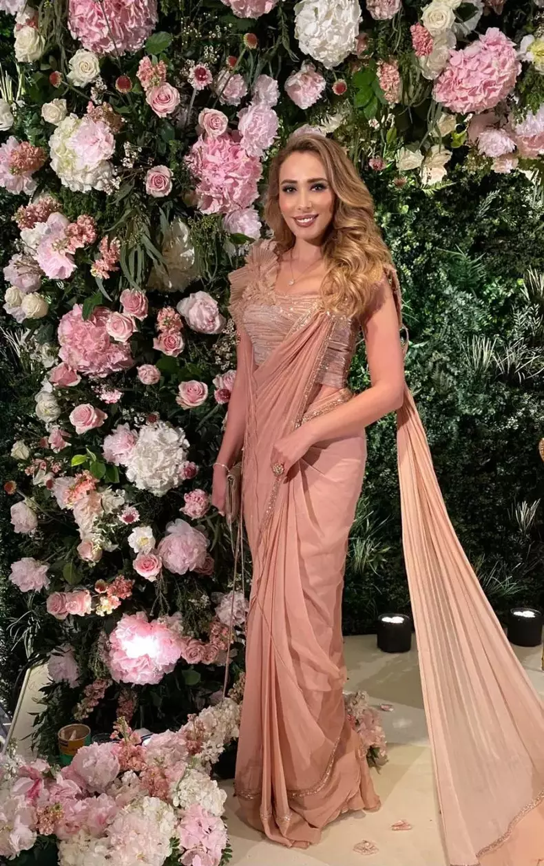 iulia-vantur-5-1-804x1280-copy