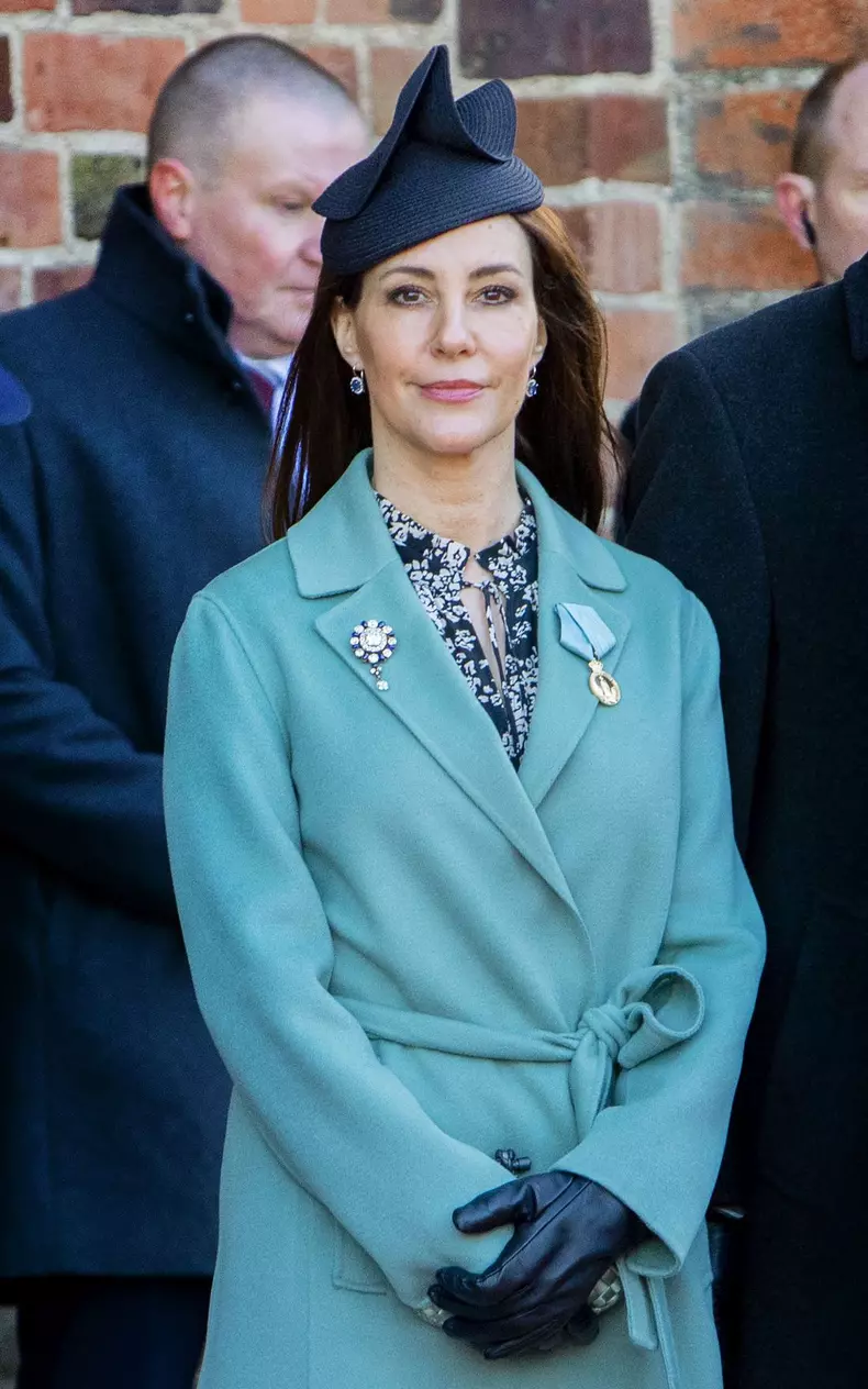 Cérémonie de dépôt de gerbe à l'occasion du 50ème anniversaire de la mort de Frederik IX. et la reine Ingrid sur la tombe de la cathédrale de Roskilde