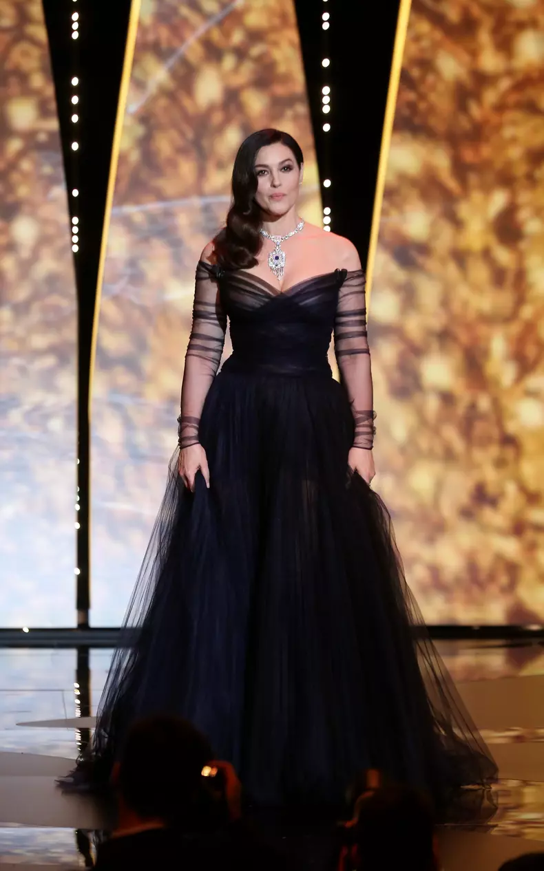 Rochia Monicăi Bellucci de la deschiderea Cannes 2017