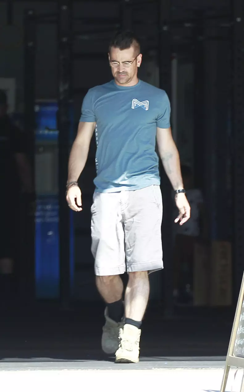 Colin Farrell Shows off His new wacky hairdo featuring a Mohawk while training at a gym in West Hollywood.