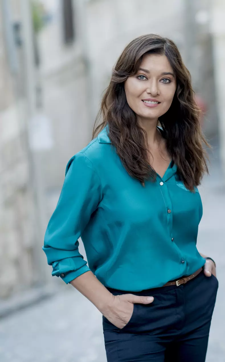 Nurgul Yesilcay_serial Gulperi_Kanal D