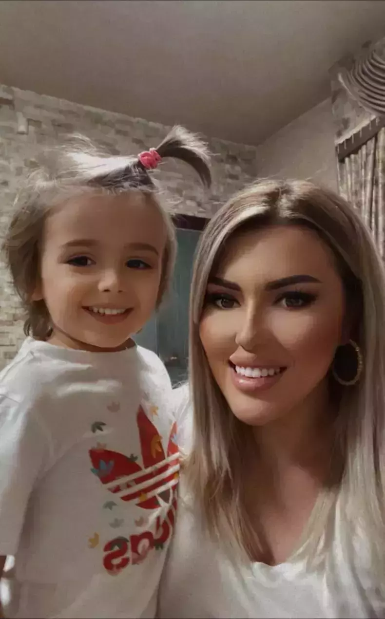 fiul-cel-mic-al-lui-christian-sabbagh-a-fost-diagnosticat-cu-autism-sotia-prezentatorului-a-intrat-in-depresie-cand-a-aflat-1