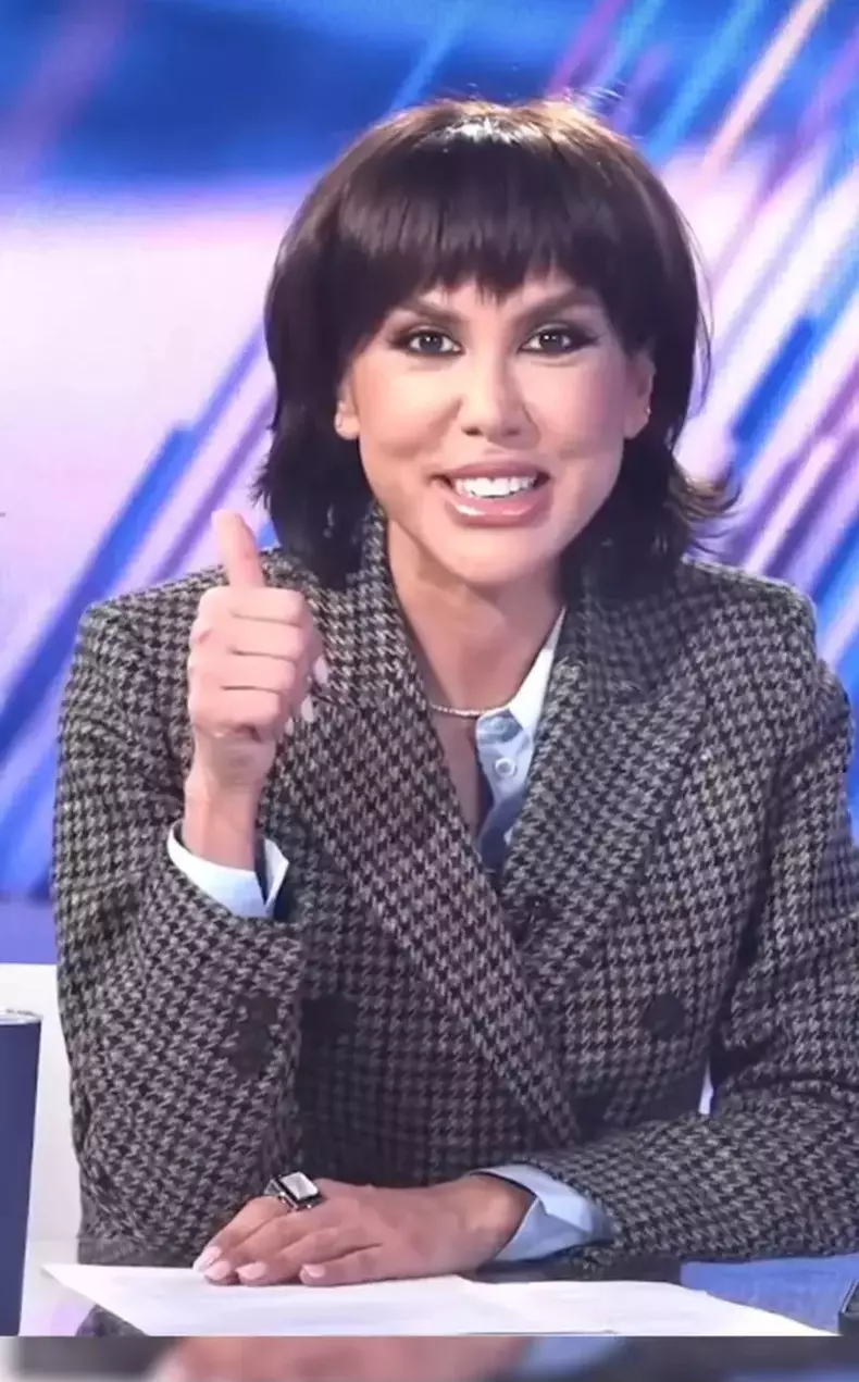 Denise Rifai tunsoare