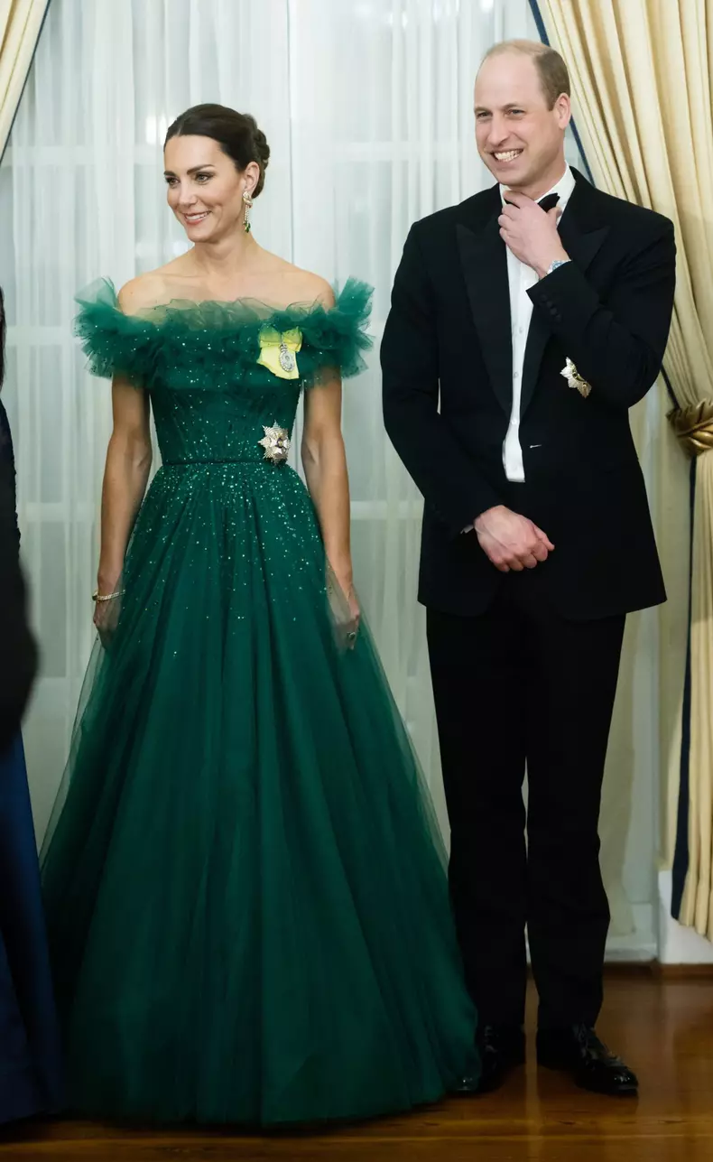 Cum a omagiat-o Kate Middleton pe Prințesa Diana în Jamaica. Detaliul ascuns al ținutei sale fabuloase