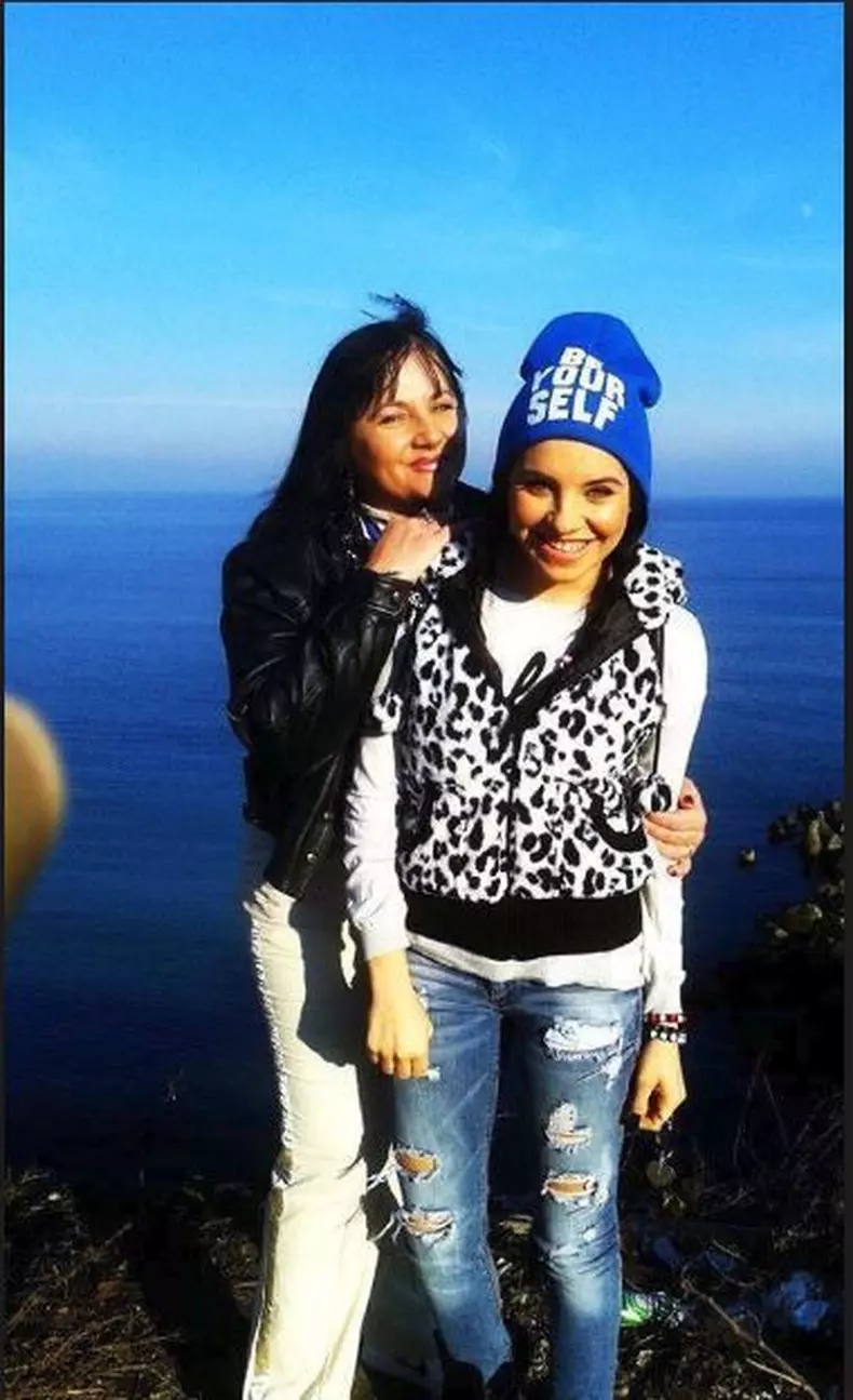 Mariana Sarkany si fiica ei