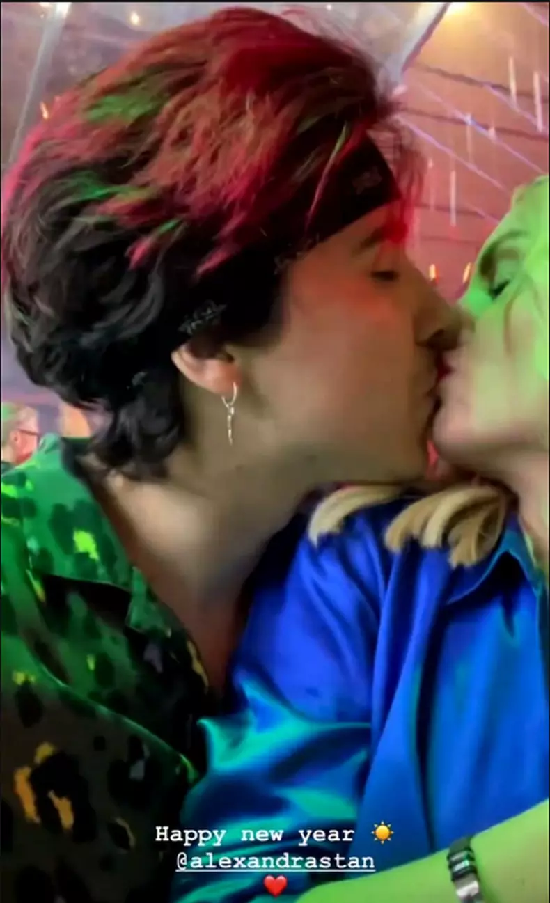 Alexandra-Stan-iubit4jpg