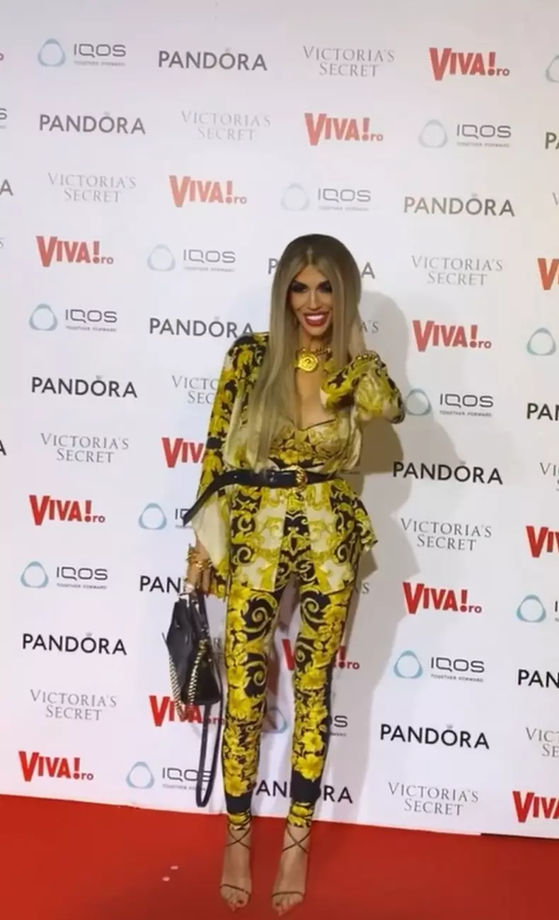 Raluca-Badulescu-petrecerea-VIVA-6