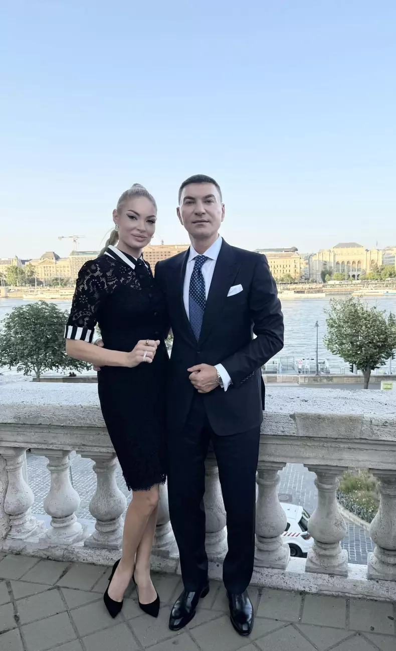 Valentina Pelinel sot3