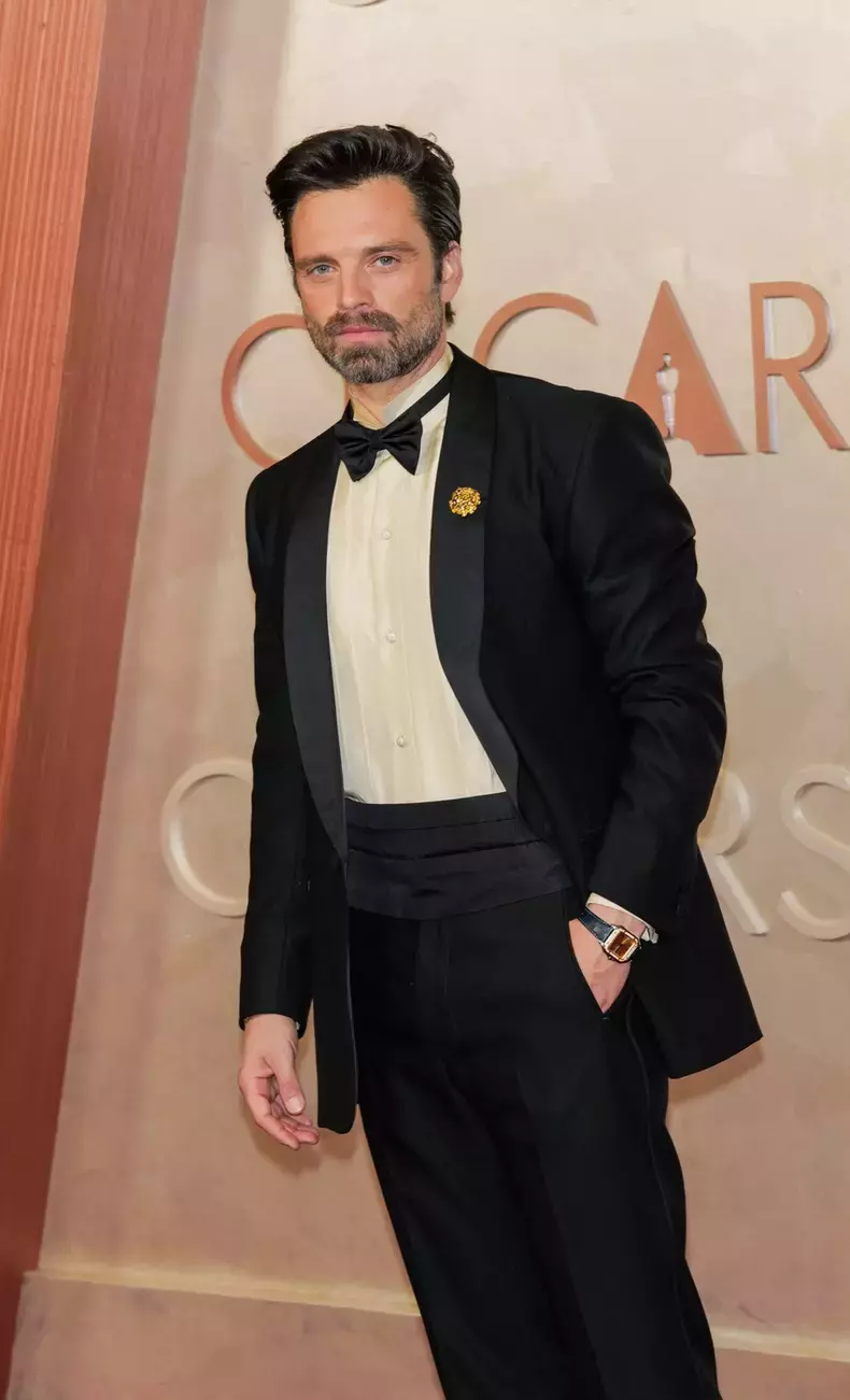 sebastian-stan-oscar-2025-3